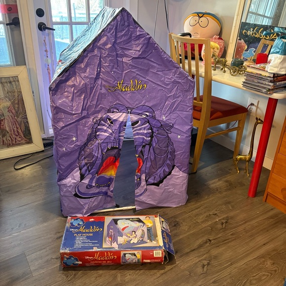 Vintage Disney Aladdin Vinyl play tent fort - Picture 3 of 16